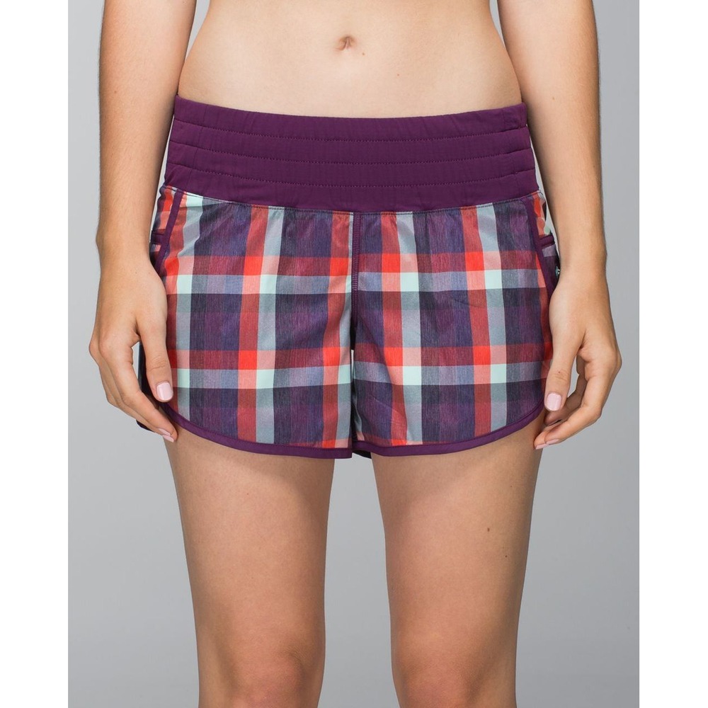 Lululemon Tracker Short Wheezy Check Multi Heathered Berry Yum Yum Lined Run 4‎